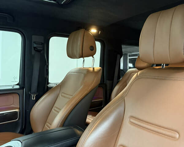 Белый Мерседес Г-Класс, объемом двигателя 4 л и пробегом 135 тыс. км за 125000 $, фото 19 на Automoto.ua