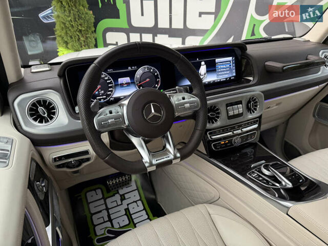 Белый Мерседес Г-Класс, объемом двигателя 4 л и пробегом 38 тыс. км за 210000 $, фото 26 на Automoto.ua