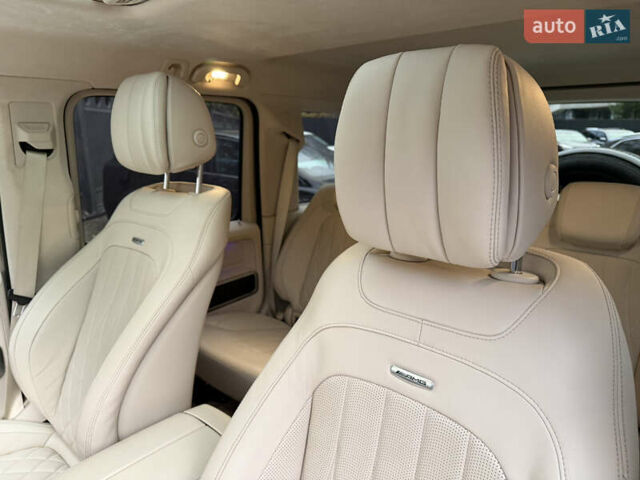 Белый Мерседес Г-Класс, объемом двигателя 4 л и пробегом 38 тыс. км за 210000 $, фото 41 на Automoto.ua