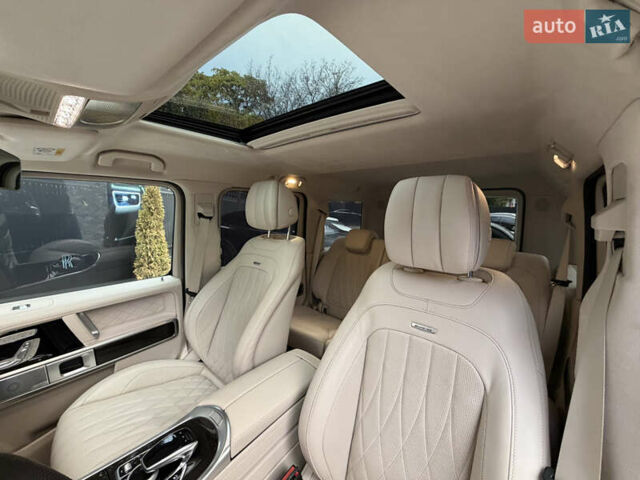 Белый Мерседес Г-Класс, объемом двигателя 4 л и пробегом 38 тыс. км за 210000 $, фото 40 на Automoto.ua