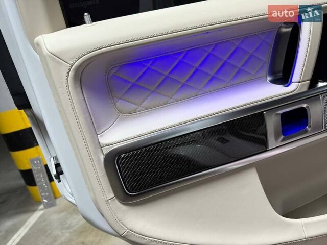 Белый Мерседес Г-Класс, объемом двигателя 3.98 л и пробегом 25 тыс. км за 219500 $, фото 62 на Automoto.ua