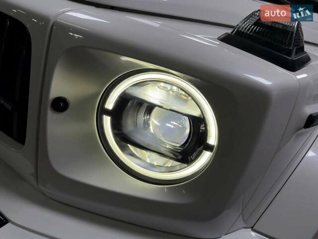 Белый Мерседес Г-Класс, объемом двигателя 3.98 л и пробегом 25 тыс. км за 219500 $, фото 32 на Automoto.ua