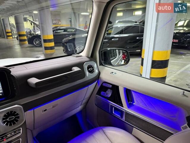 Белый Мерседес Г-Класс, объемом двигателя 3.98 л и пробегом 25 тыс. км за 219500 $, фото 83 на Automoto.ua