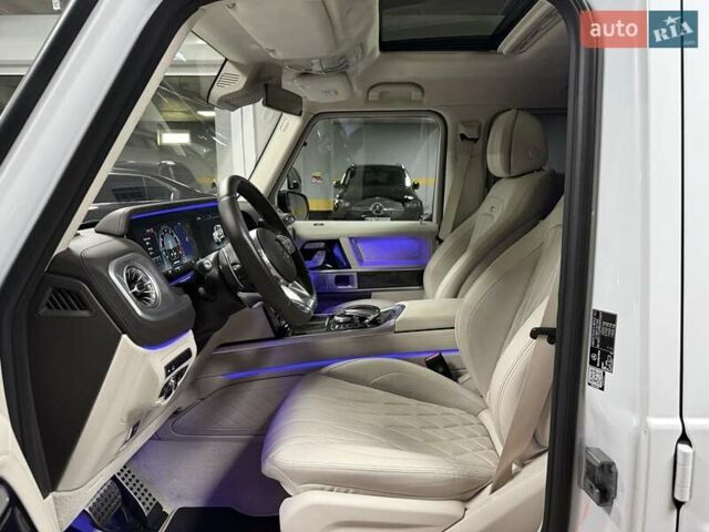 Белый Мерседес Г-Класс, объемом двигателя 3.98 л и пробегом 25 тыс. км за 219500 $, фото 51 на Automoto.ua