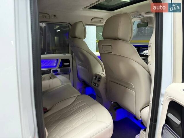 Белый Мерседес Г-Класс, объемом двигателя 3.98 л и пробегом 25 тыс. км за 219500 $, фото 71 на Automoto.ua