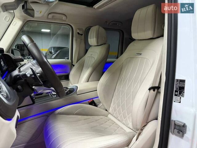 Белый Мерседес Г-Класс, объемом двигателя 3.98 л и пробегом 25 тыс. км за 219500 $, фото 52 на Automoto.ua