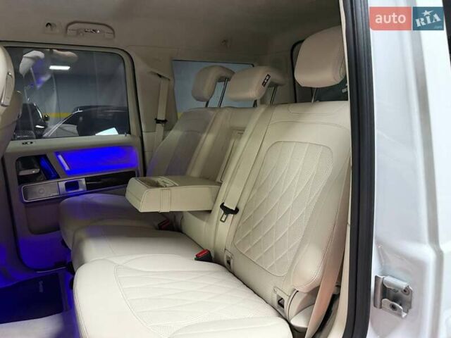 Белый Мерседес Г-Класс, объемом двигателя 3.98 л и пробегом 25 тыс. км за 219500 $, фото 66 на Automoto.ua