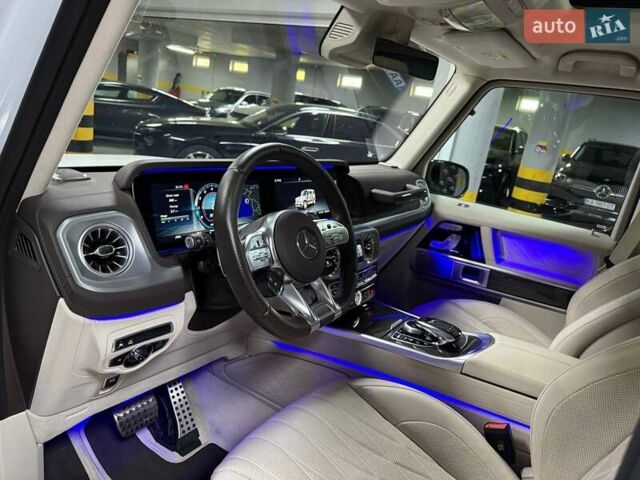 Белый Мерседес Г-Класс, объемом двигателя 3.98 л и пробегом 25 тыс. км за 219500 $, фото 48 на Automoto.ua