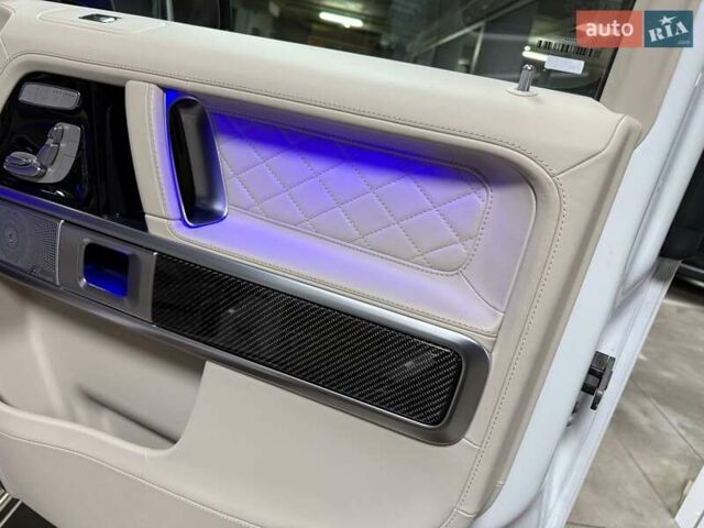 Белый Мерседес Г-Класс, объемом двигателя 3.98 л и пробегом 25 тыс. км за 219500 $, фото 118 на Automoto.ua