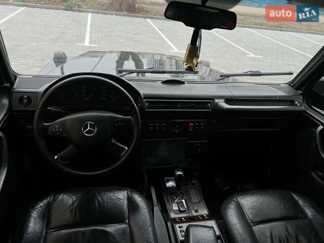 Чорний Мерседес Г-Клас, об'ємом двигуна 3.2 л та пробігом 257 тис. км за 19900 $, фото 12 на Automoto.ua