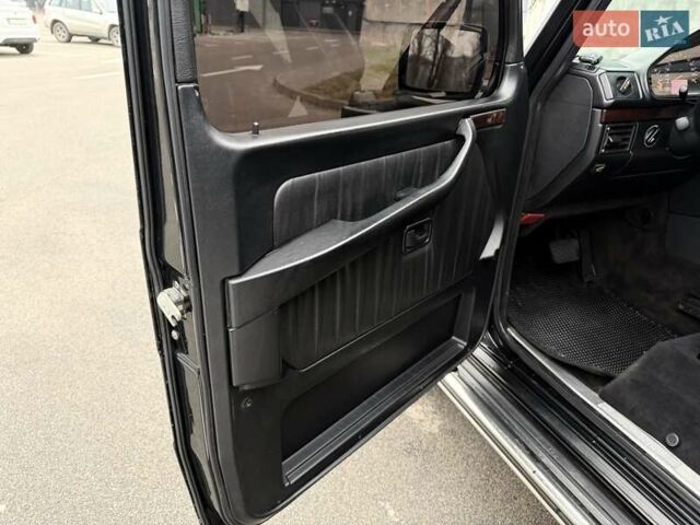 Черный Мерседес Г-Класс, объемом двигателя 4.97 л и пробегом 280 тыс. км за 16900 $, фото 30 на Automoto.ua