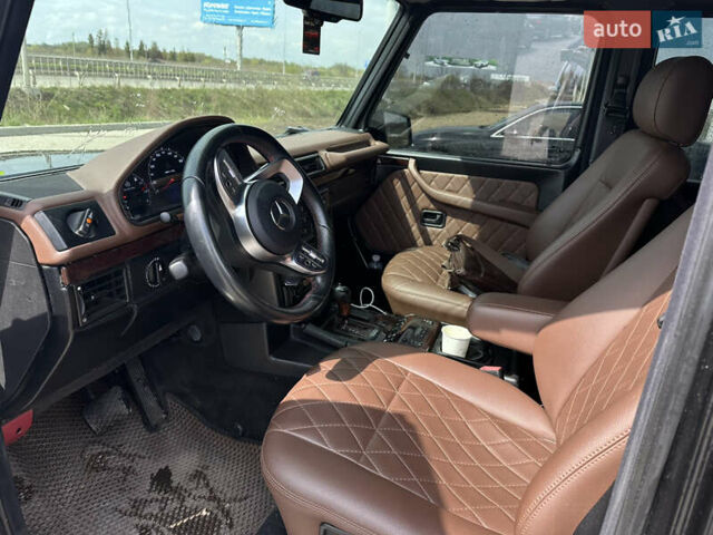 Черный Мерседес Г-Класс, объемом двигателя 4.97 л и пробегом 300 тыс. км за 19999 $, фото 7 на Automoto.ua