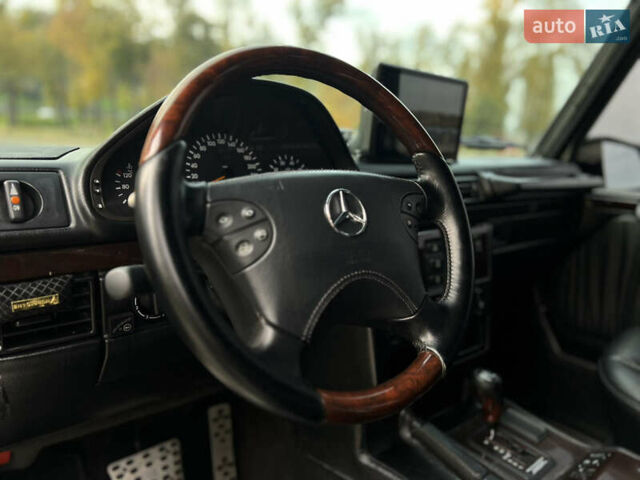 Чорний Мерседес Г-Клас, об'ємом двигуна 4.97 л та пробігом 350 тис. км за 20500 $, фото 14 на Automoto.ua