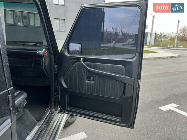 Черный Мерседес Г-Класс, объемом двигателя 5 л и пробегом 252 тыс. км за 20100 $, фото 6 на Automoto.ua