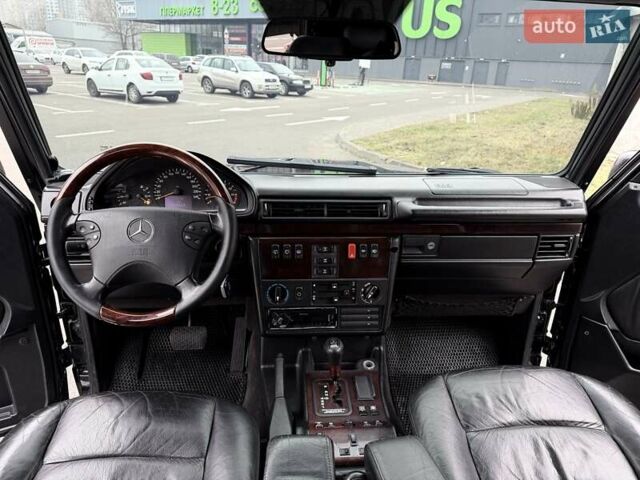 Черный Мерседес Г-Класс, объемом двигателя 4.97 л и пробегом 280 тыс. км за 16900 $, фото 31 на Automoto.ua