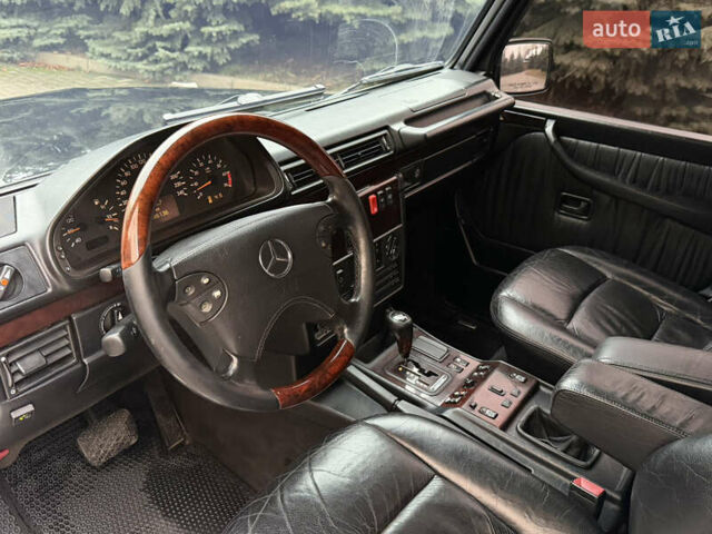 Черный Мерседес Г-Класс, объемом двигателя 4.97 л и пробегом 268 тыс. км за 24999 $, фото 6 на Automoto.ua