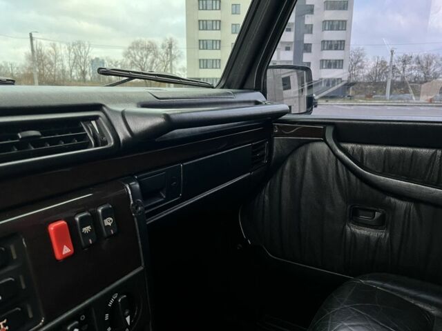 Черный Мерседес Г-Класс, объемом двигателя 5 л и пробегом 252 тыс. км за 20100 $, фото 10 на Automoto.ua