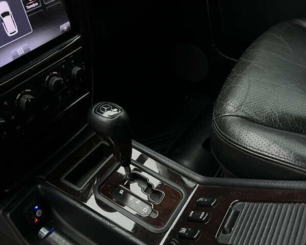 Чорний Мерседес Г-Клас, об'ємом двигуна 5 л та пробігом 259 тис. км за 23000 $, фото 27 на Automoto.ua