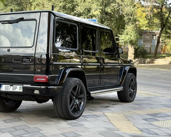 Черный Мерседес Г-Класс, объемом двигателя 5 л и пробегом 316 тыс. км за 27000 $, фото 3 на Automoto.ua