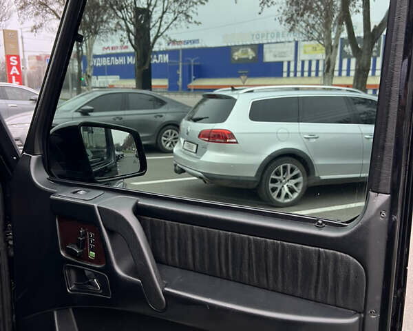 Чорний Мерседес Г-Клас, об'ємом двигуна 5 л та пробігом 259 тис. км за 23000 $, фото 18 на Automoto.ua