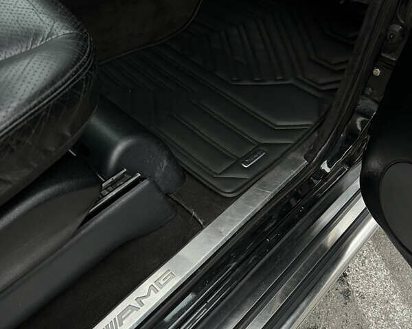 Чорний Мерседес Г-Клас, об'ємом двигуна 5 л та пробігом 259 тис. км за 23000 $, фото 19 на Automoto.ua