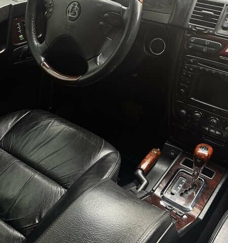 Чорний Мерседес Г-Клас, об'ємом двигуна 5 л та пробігом 183 тис. км за 25999 $, фото 17 на Automoto.ua