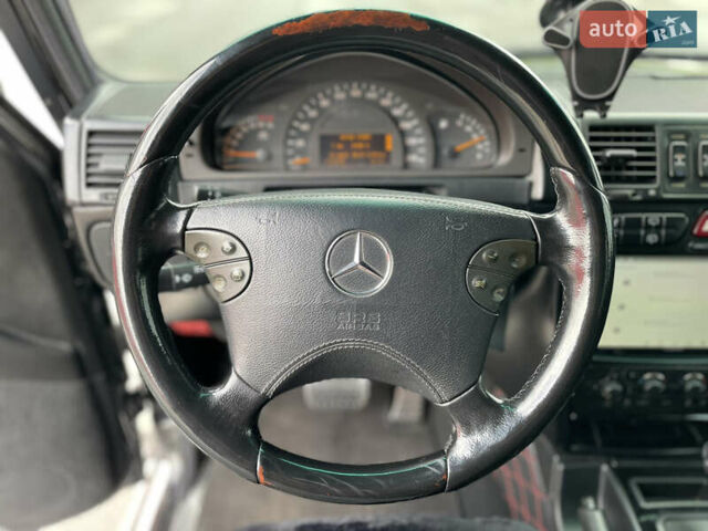 Черный Мерседес Г-Класс, объемом двигателя 5 л и пробегом 205 тыс. км за 22900 $, фото 14 на Automoto.ua