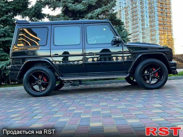 Черный Мерседес Г-Класс, объемом двигателя 5 л и пробегом 180 тыс. км за 28000 $, фото 9 на Automoto.ua