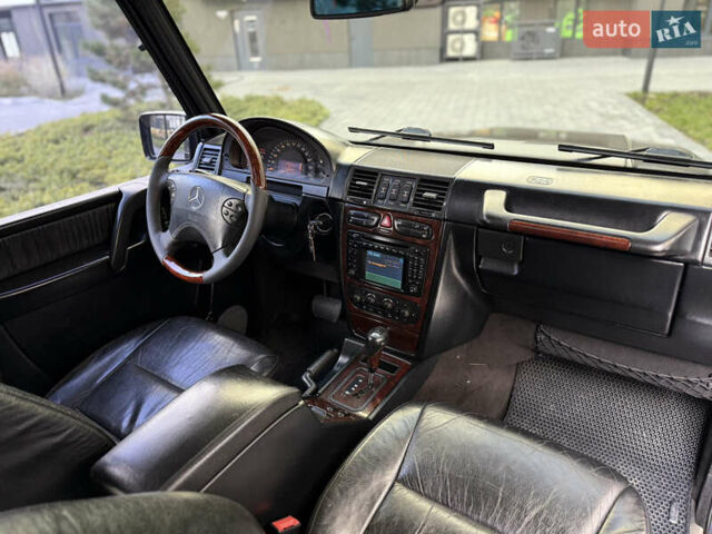 Черный Мерседес Г-Класс, объемом двигателя 5 л и пробегом 303 тыс. км за 22500 $, фото 8 на Automoto.ua