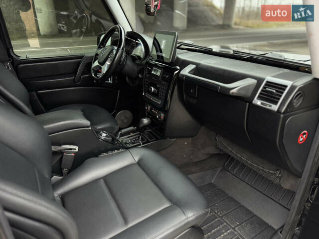 Черный Мерседес Г-Класс, объемом двигателя 5 л и пробегом 150 тыс. км за 39500 $, фото 42 на Automoto.ua