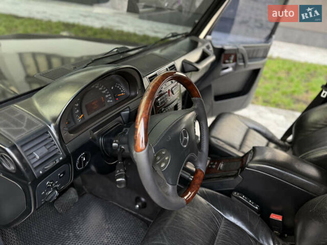 Черный Мерседес Г-Класс, объемом двигателя 5 л и пробегом 303 тыс. км за 22500 $, фото 43 на Automoto.ua