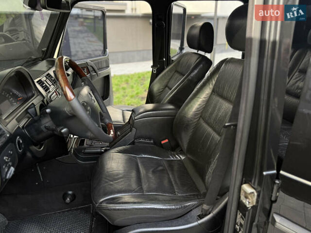 Черный Мерседес Г-Класс, объемом двигателя 5 л и пробегом 303 тыс. км за 22500 $, фото 42 на Automoto.ua