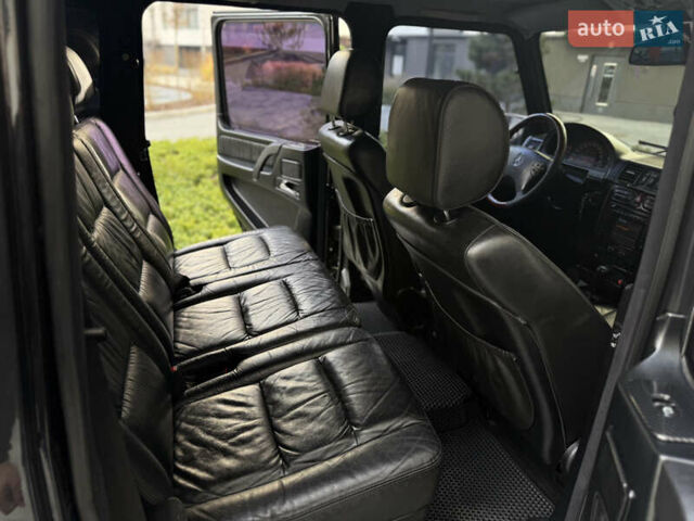 Черный Мерседес Г-Класс, объемом двигателя 5 л и пробегом 303 тыс. км за 22500 $, фото 39 на Automoto.ua