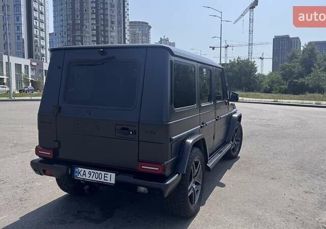 Черный Мерседес Г-Класс, объемом двигателя 4.97 л и пробегом 310 тыс. км за 28000 $, фото 23 на Automoto.ua