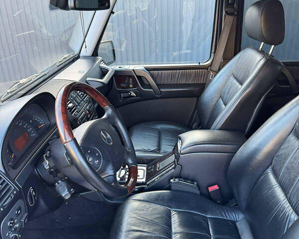 Черный Мерседес Г-Класс, объемом двигателя 5 л и пробегом 232 тыс. км за 34000 $, фото 11 на Automoto.ua