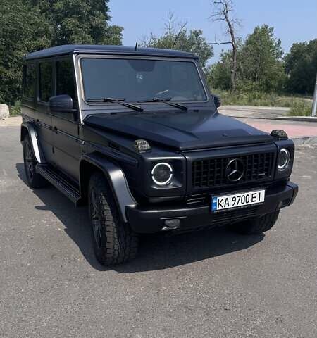 Черный Мерседес Г-Класс, объемом двигателя 4.97 л и пробегом 310 тыс. км за 28000 $, фото 1 на Automoto.ua