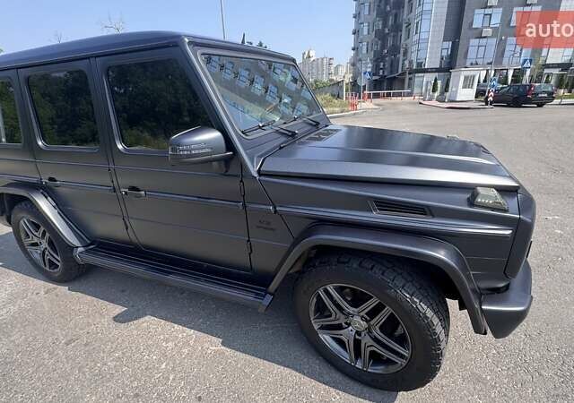 Черный Мерседес Г-Класс, объемом двигателя 4.97 л и пробегом 310 тыс. км за 28000 $, фото 13 на Automoto.ua