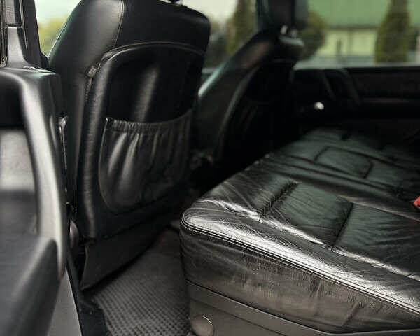 Черный Мерседес Г-Класс, объемом двигателя 4.97 л и пробегом 167 тыс. км за 31777 $, фото 15 на Automoto.ua