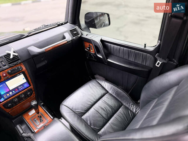 Черный Мерседес Г-Класс, объемом двигателя 5.44 л и пробегом 198 тыс. км за 30000 $, фото 8 на Automoto.ua