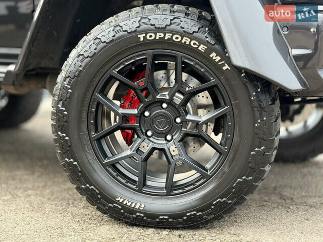 Черный Мерседес Г-Класс, объемом двигателя 5.44 л и пробегом 198 тыс. км за 30000 $, фото 21 на Automoto.ua