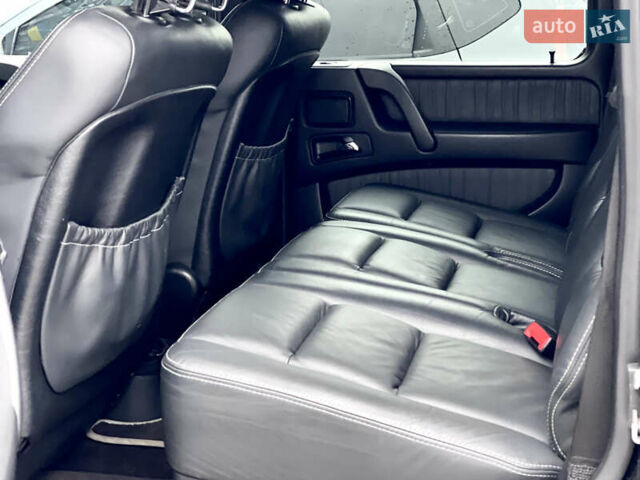 Черный Мерседес Г-Класс, объемом двигателя 5.5 л и пробегом 131 тыс. км за 45000 $, фото 39 на Automoto.ua