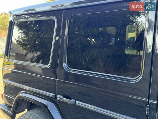 Черный Мерседес Г-Класс, объемом двигателя 4.97 л и пробегом 296 тыс. км за 27900 $, фото 6 на Automoto.ua