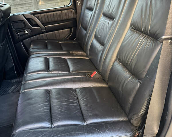 Черный Мерседес Г-Класс, объемом двигателя 4.97 л и пробегом 296 тыс. км за 27900 $, фото 16 на Automoto.ua