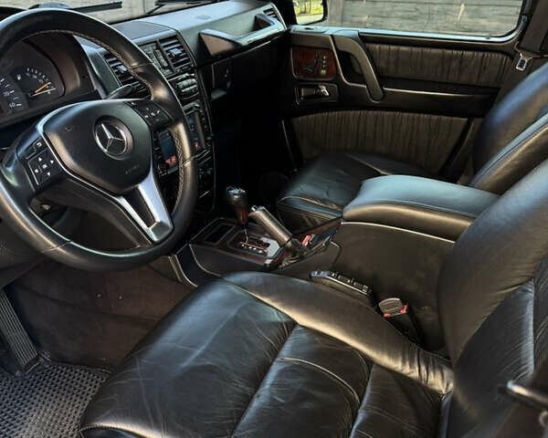 Черный Мерседес Г-Класс, объемом двигателя 4.97 л и пробегом 296 тыс. км за 27900 $, фото 17 на Automoto.ua