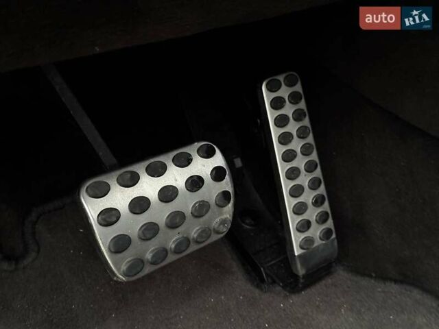 Черный Мерседес Г-Класс, объемом двигателя 5 л и пробегом 98 тыс. км за 31690 $, фото 20 на Automoto.ua