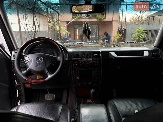 Чорний Мерседес Г-Клас, об'ємом двигуна 4.97 л та пробігом 252 тис. км за 23600 $, фото 7 на Automoto.ua