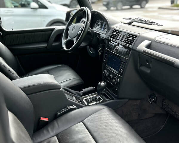 Чорний Мерседес Г-Клас, об'ємом двигуна 5.44 л та пробігом 160 тис. км за 39900 $, фото 6 на Automoto.ua
