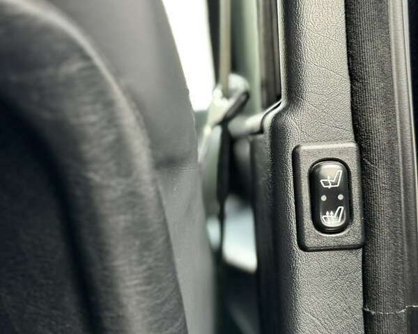 Черный Мерседес Г-Класс, объемом двигателя 5.5 л и пробегом 180 тыс. км за 40000 $, фото 32 на Automoto.ua