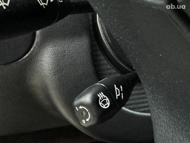 Чорний Мерседес Г-Клас, об'ємом двигуна 5 л та пробігом 98 тис. км за 31690 $, фото 18 на Automoto.ua