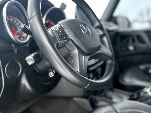 Чорний Мерседес Г-Клас, об'ємом двигуна 0 л та пробігом 197 тис. км за 28000 $, фото 1 на Automoto.ua